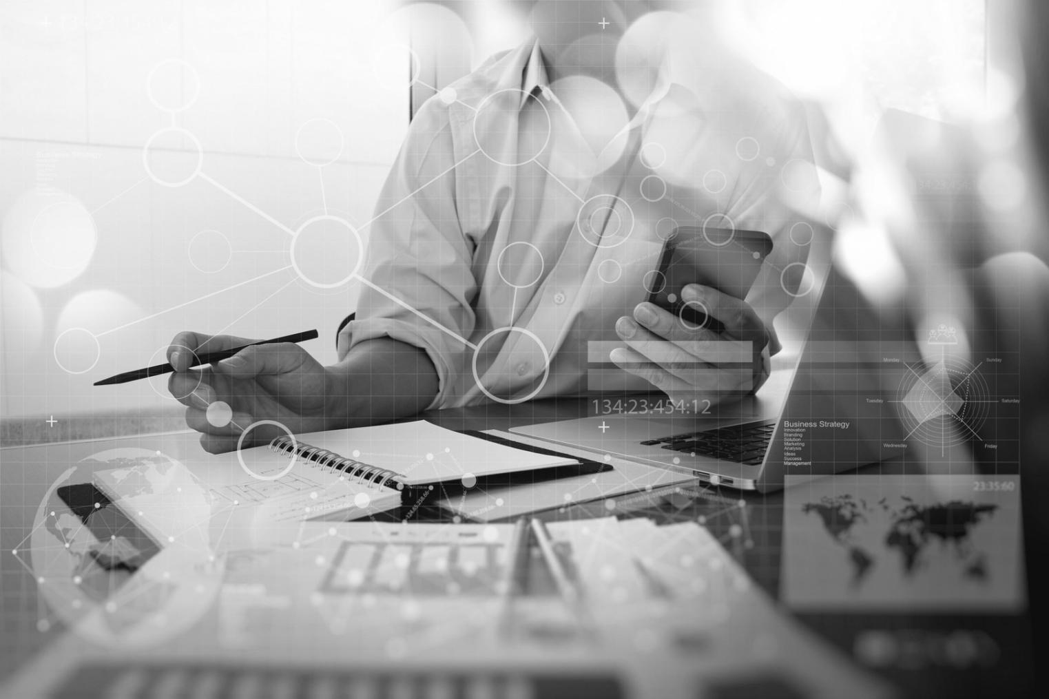 Kollaborative Lernumgebung mit mehreren Bildschirmen